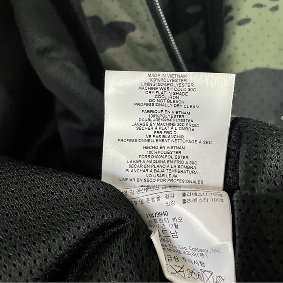 New Era | Camo Windbreaker - Picture 10 of 10